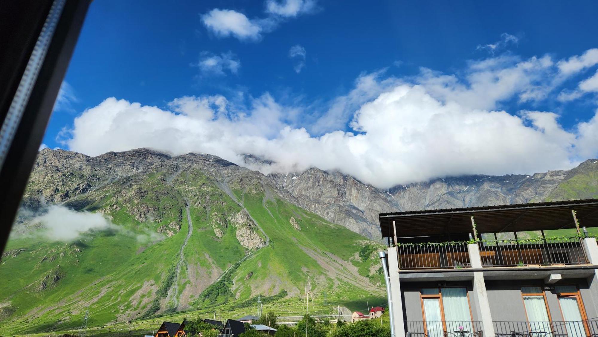 Hotel Toliketi Kazbegi Habitación foto