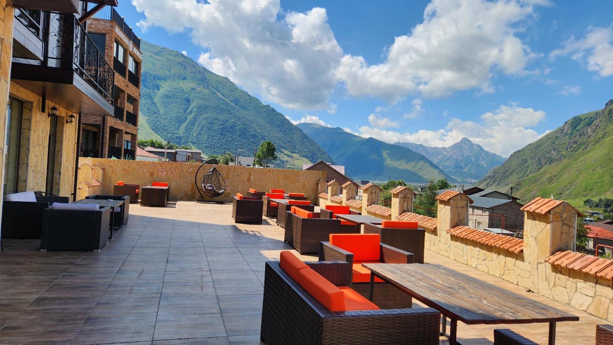 Hotel Toliketi Kazbegi Exterior foto